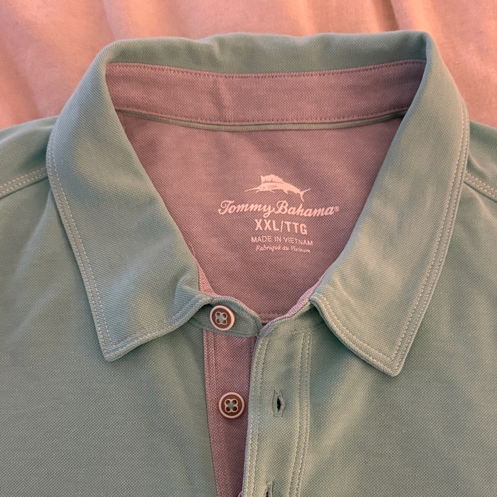 Tommy Bahama Men's Green Polo 3  Button  Shirt